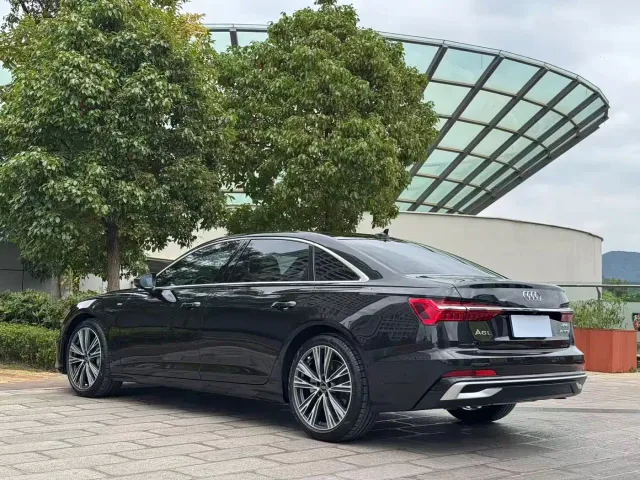 Audi A6L — Фото автомобиля 7