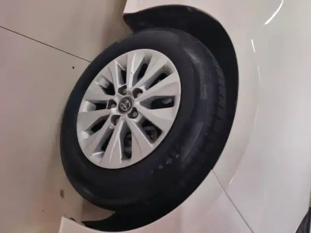 Toyota Corolla — Фото автомобиля 6