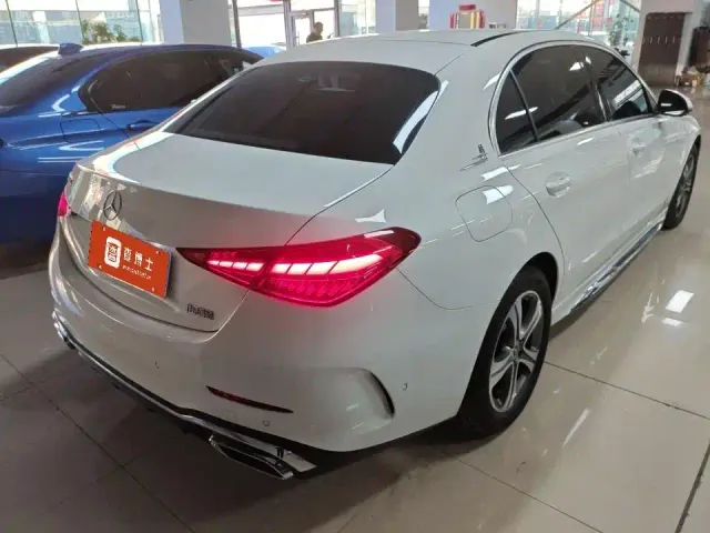 Mercedes-Benz C-Class — Фото автомобиля 5