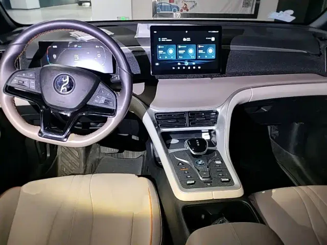 BYD Song Pro — Фото автомобиля 13