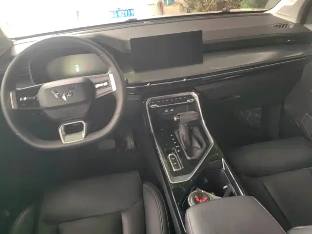 Wuling Asta — Фото автомобиля 12