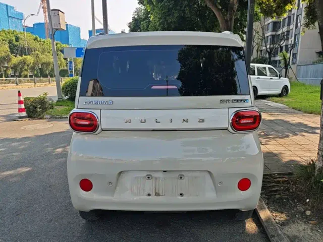 Wuling Hongguang Mini EV — Фото автомобиля 5