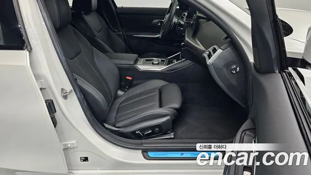 BMW 3-Series 3 серия (G20) 320i M Sport — Фото автомобиля 23