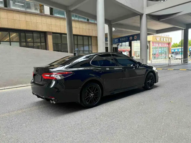 Toyota Camry — Фото автомобиля 7