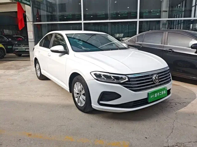 Volkswagen Lavida — Фото автомобиля 3