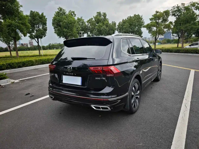 Volkswagen Tiguan L — Фото автомобиля 7