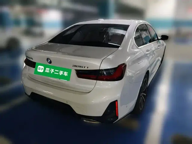 BMW 3 Series — Фото автомобиля 6