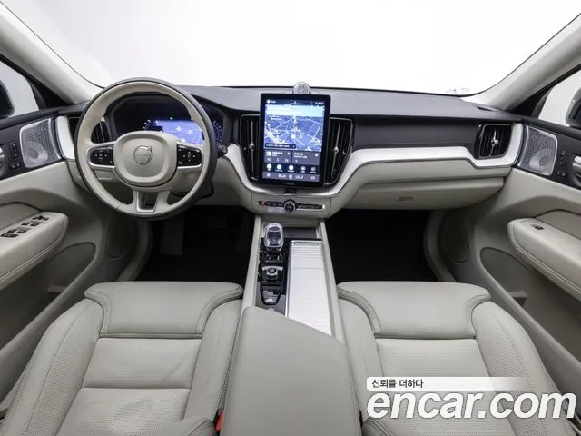 Вольво XC60 — Фото автомобиля 8