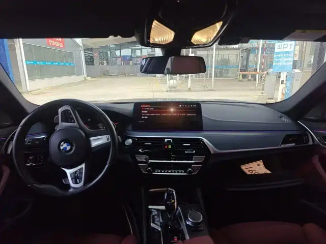BMW 5 Series — Фото автомобиля 5