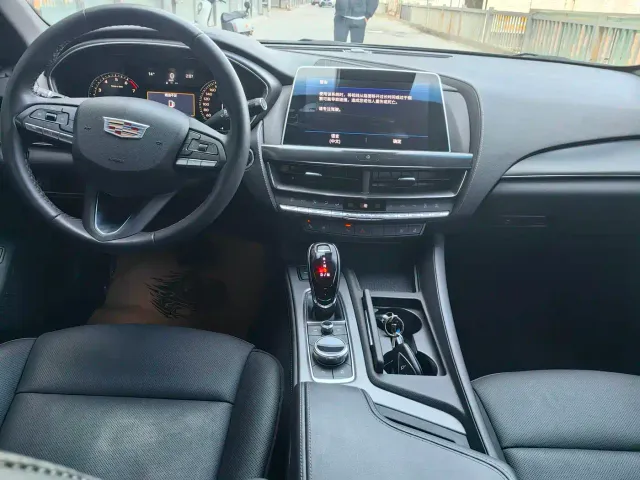 Cadillac CT5 — Фото автомобиля 8