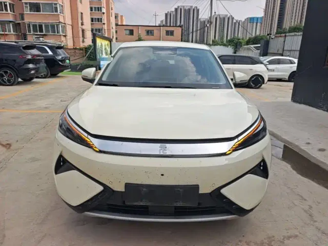 BYD Yuan PLUS — Фото автомобиля 2