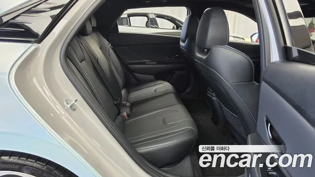 Hyundai Avante CN7 — Фото автомобиля 17