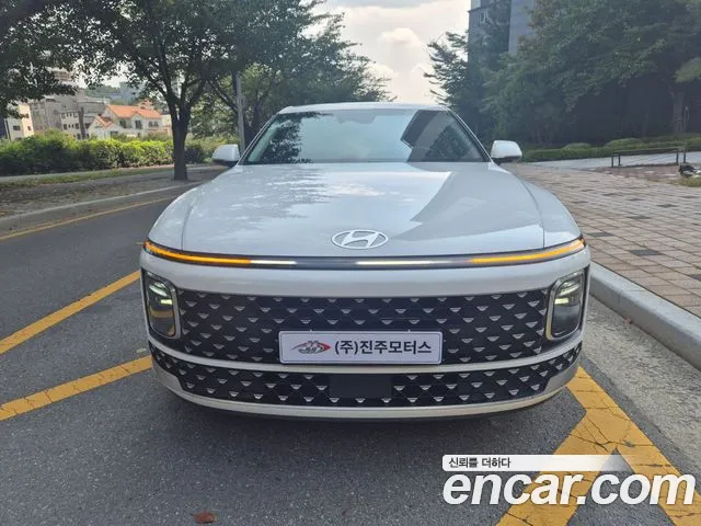 Hyundai Grandeur Grandeur (GN7) — Фото автомобиля 2