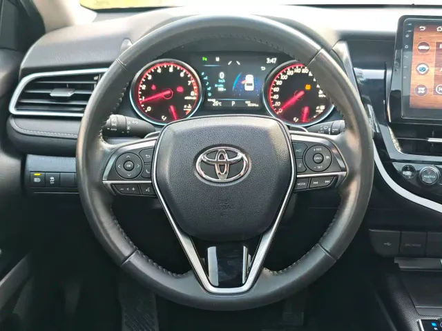 Toyota Camry — Фото автомобиля 17