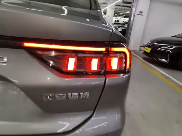 Ford Mondeo — Фото автомобиля 7