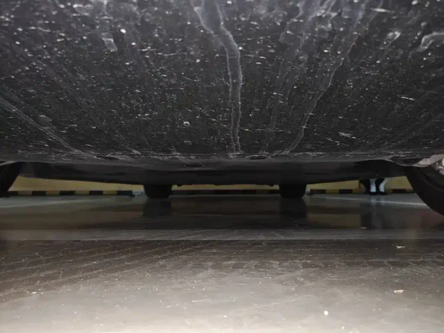 Tesla Model 3 — Фото автомобиля 22