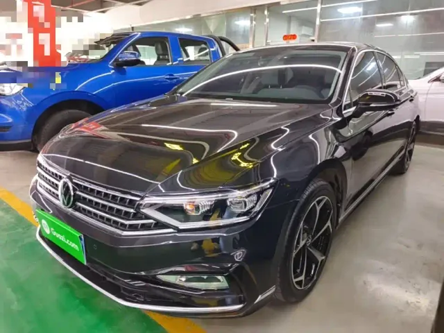 Фотография автомобиля — Volkswagen Magotan