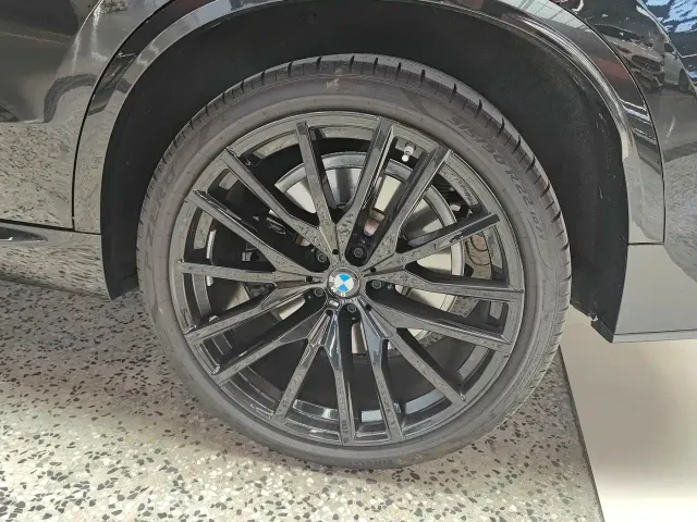 BMW X5 — Фото автомобиля 19