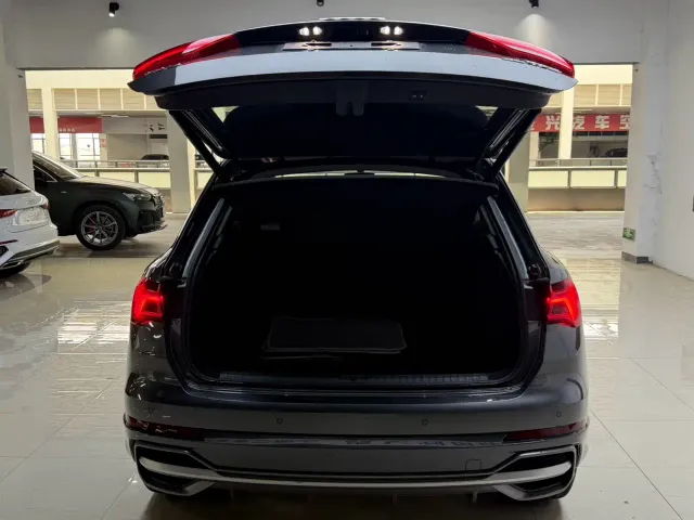 Audi Q3 — Фото автомобиля 23