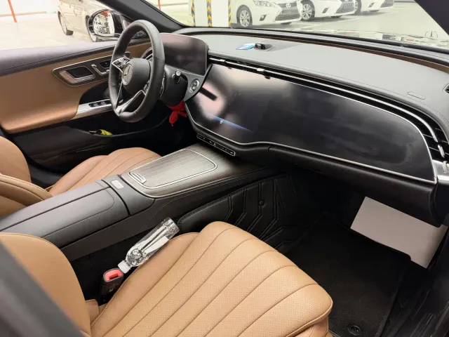 Mercedes-Benz E-Class — Фото автомобиля 7
