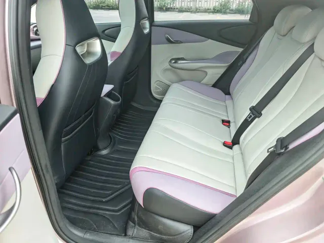 BYD Dolphin — Фото автомобиля 8