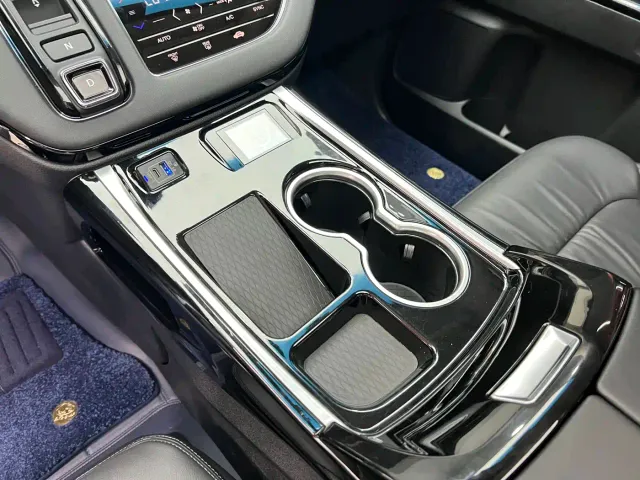 Honda Elysion — Фото автомобиля 13