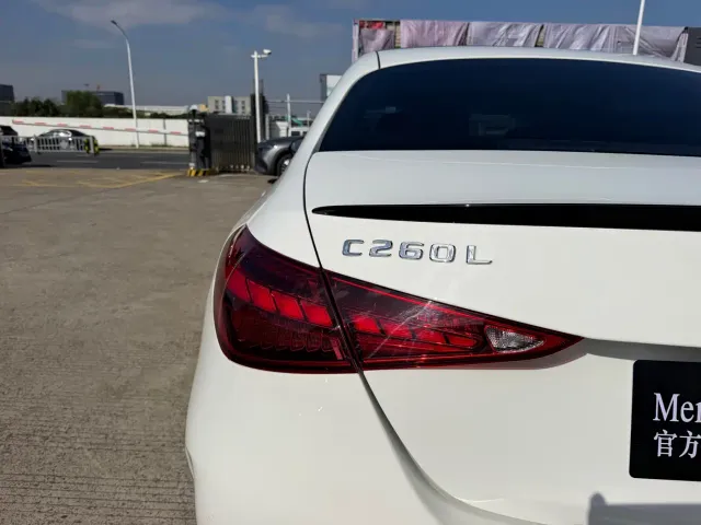 Mercedes-Benz C-Class — Фото автомобиля 12