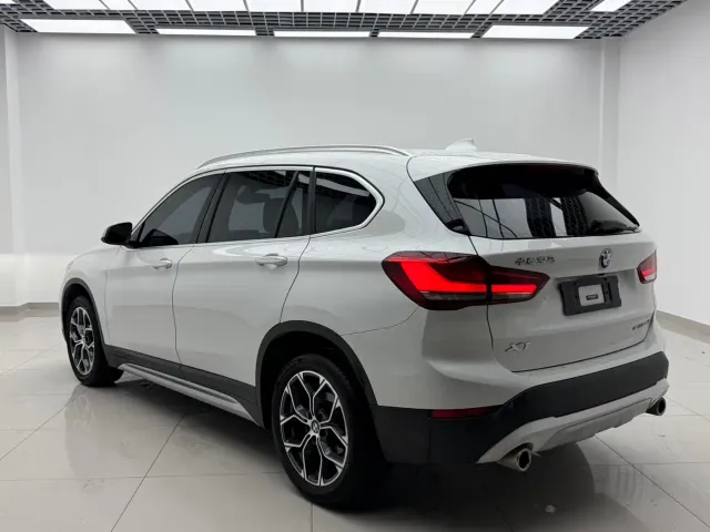 BMW X1 — Фото автомобиля 7