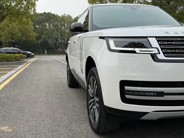 Land Rover Range Rover — Фото автомобиля 24