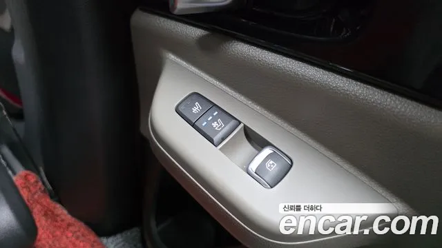Kia Carnival Generation 4 — Фото автомобиля 27