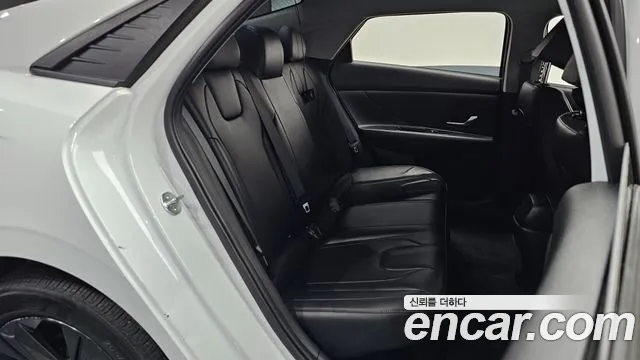 Hyundai AVANTE — Фото автомобиля 12