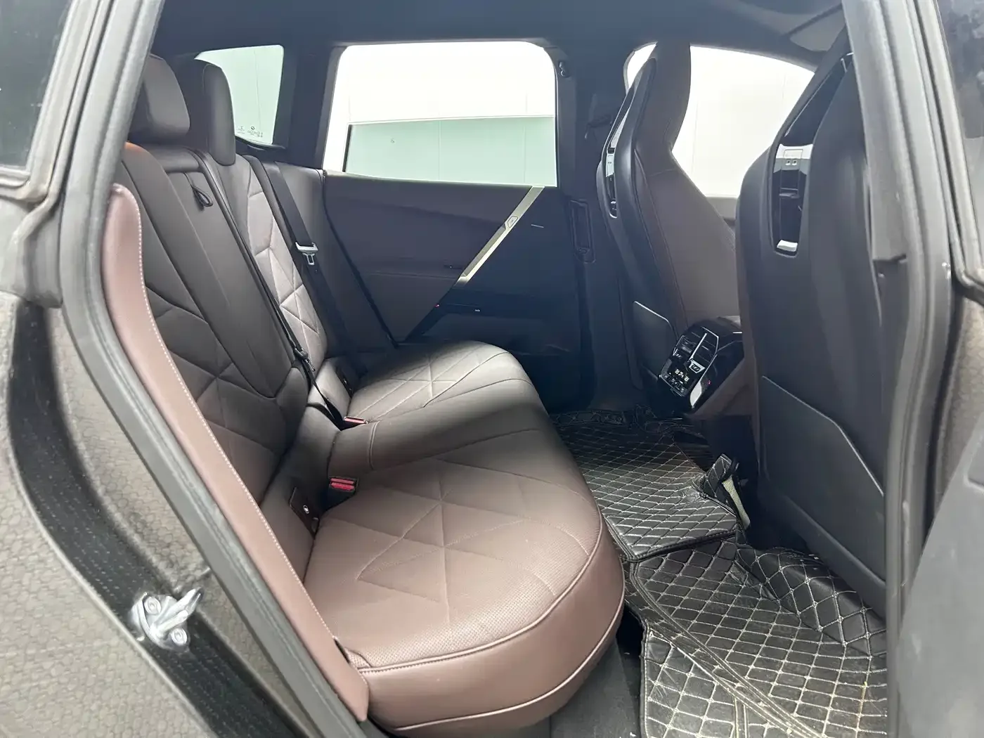 BMW BMW iX 2022 xDrive40 — Фото автомобиля 13