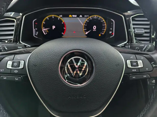 Volkswagen T-Roc — Фото автомобиля 18