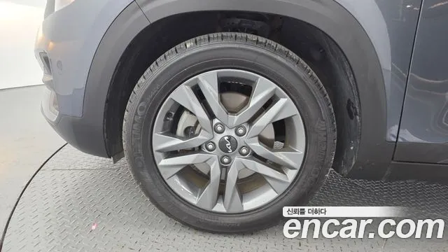 Kia Seltos — Фото автомобиля 5