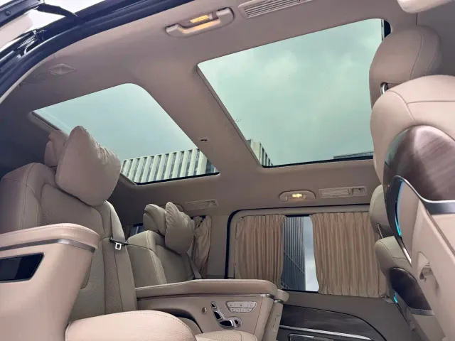 Mercedes-Benz V-Class — Фото автомобиля 23