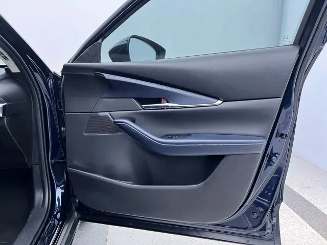 Mazda CX-30 — Фото автомобиля 17