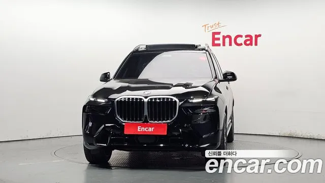 BMW X7 — Фото автомобиля 2