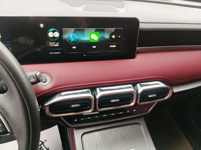 Jetour X70 Plus — Фото автомобиля 12