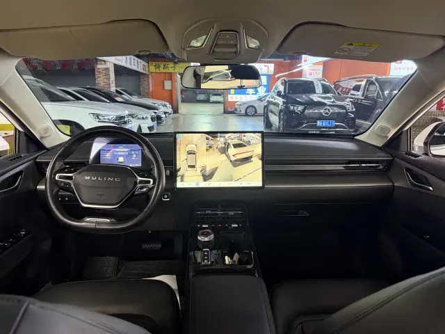 Wuling Starlight — Фото автомобиля 9