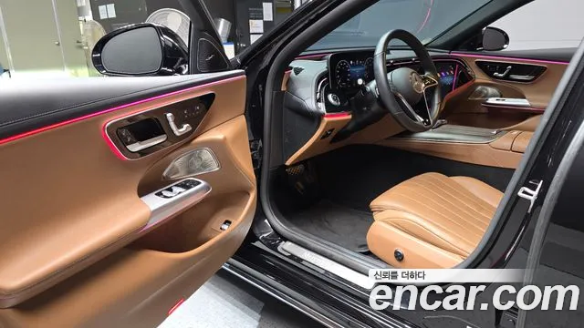 Mercedes-Benz E-Class W214 — Фото автомобиля 15