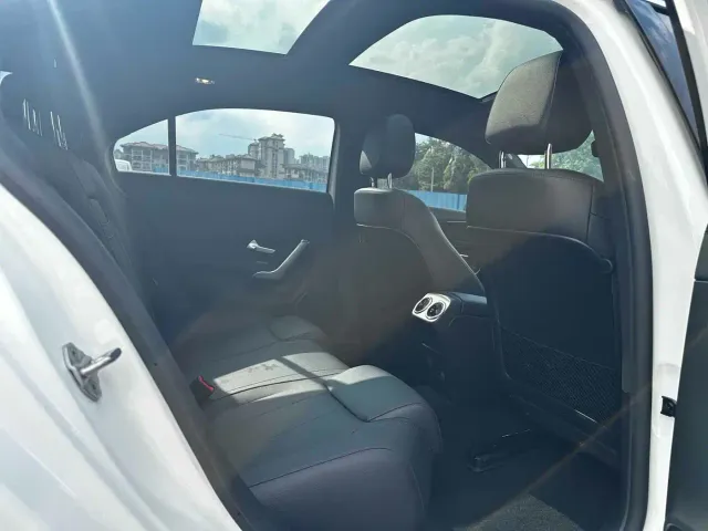 Mercedes-Benz A-Class — Фото автомобиля 7