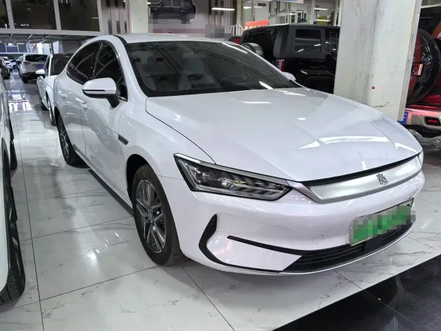 BYD Qin PLUS — Фото автомобиля 3