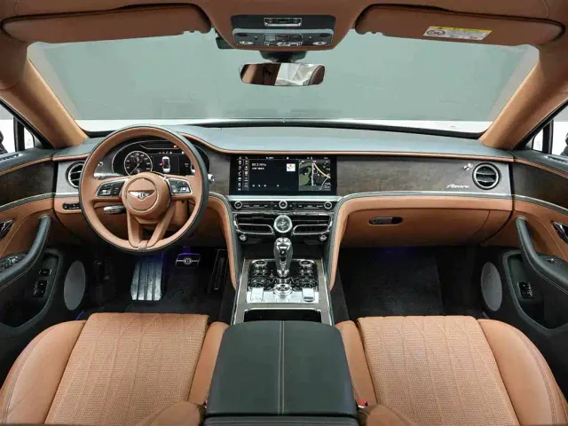 Bentley Flying Spur — Фото автомобиля 6