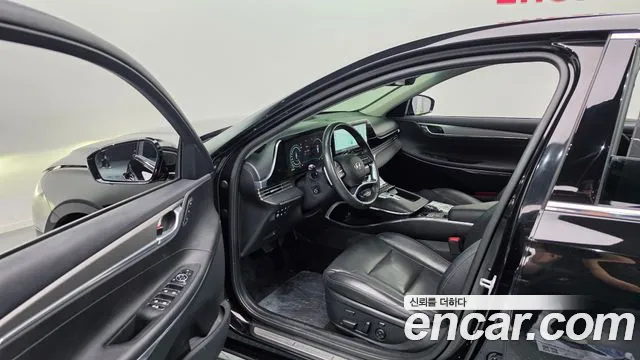 Hyundai Grandeur Grandeur (New) Hybrid — Фото автомобиля 15