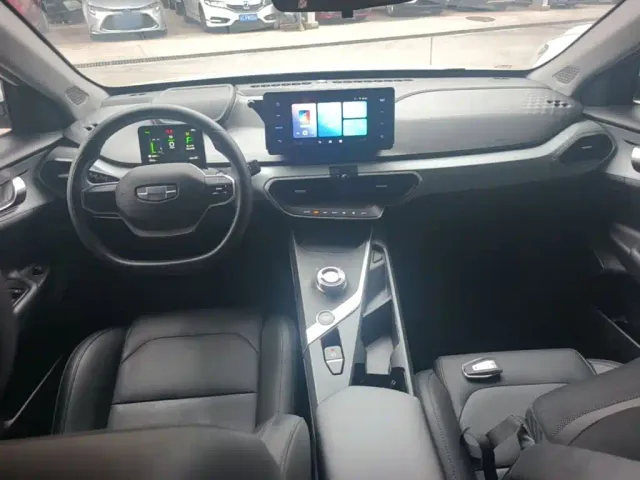 Geely Geometry A — Фото автомобиля 9