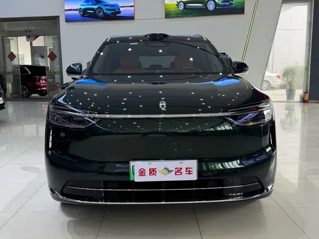 Aito M7 — Фото автомобиля 2