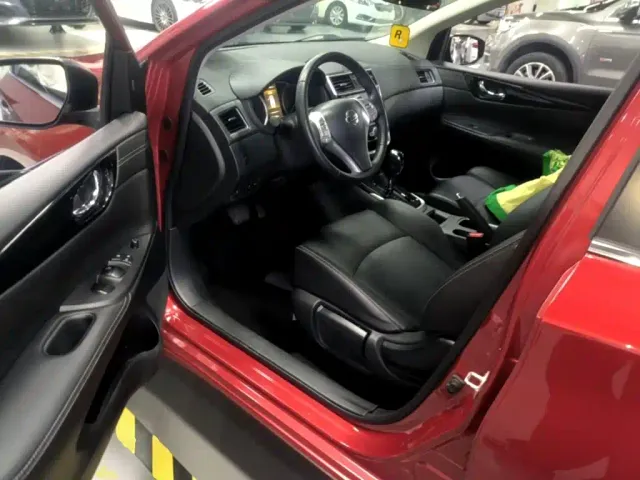 Nissan Tiida — Фото автомобиля 15