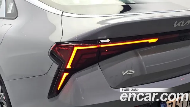 Kia K5 Generation 3 — Фото автомобиля 8