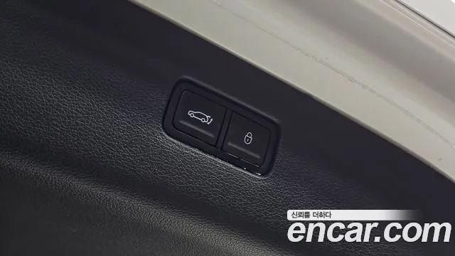 Genesis GV80 — Фото автомобиля 30