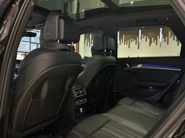 Audi Q5L — Фото автомобиля 19